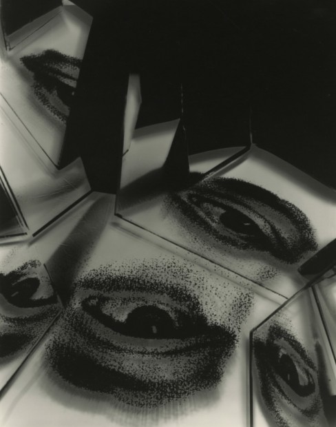 Mirrored Eyes, 1940