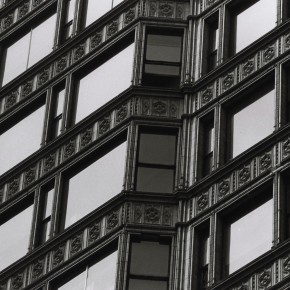 exterior view of Reliance Building windows in Chicago