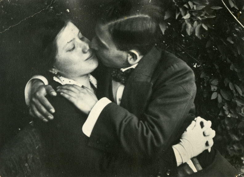 Andre Kertesz<br> The Kiss, 1915