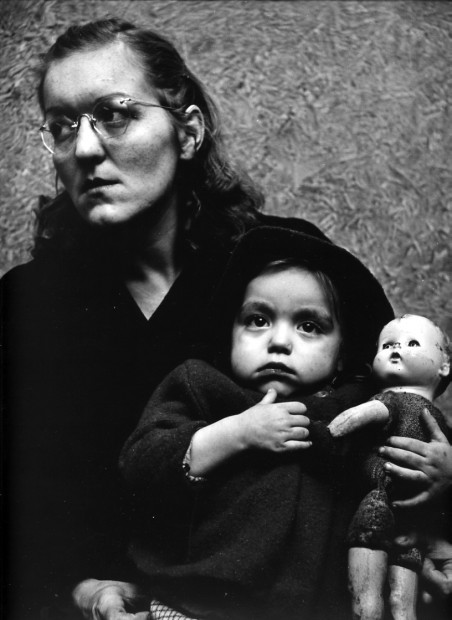 Mother and daughter, Back of Yards, Chicago, 1949