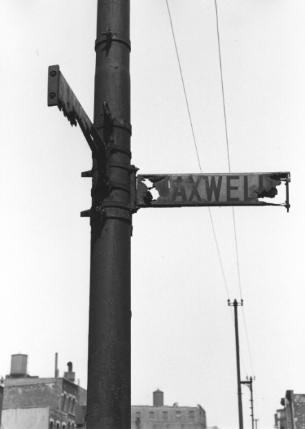 Marvin Newman<br>Maxwell Street, 1952